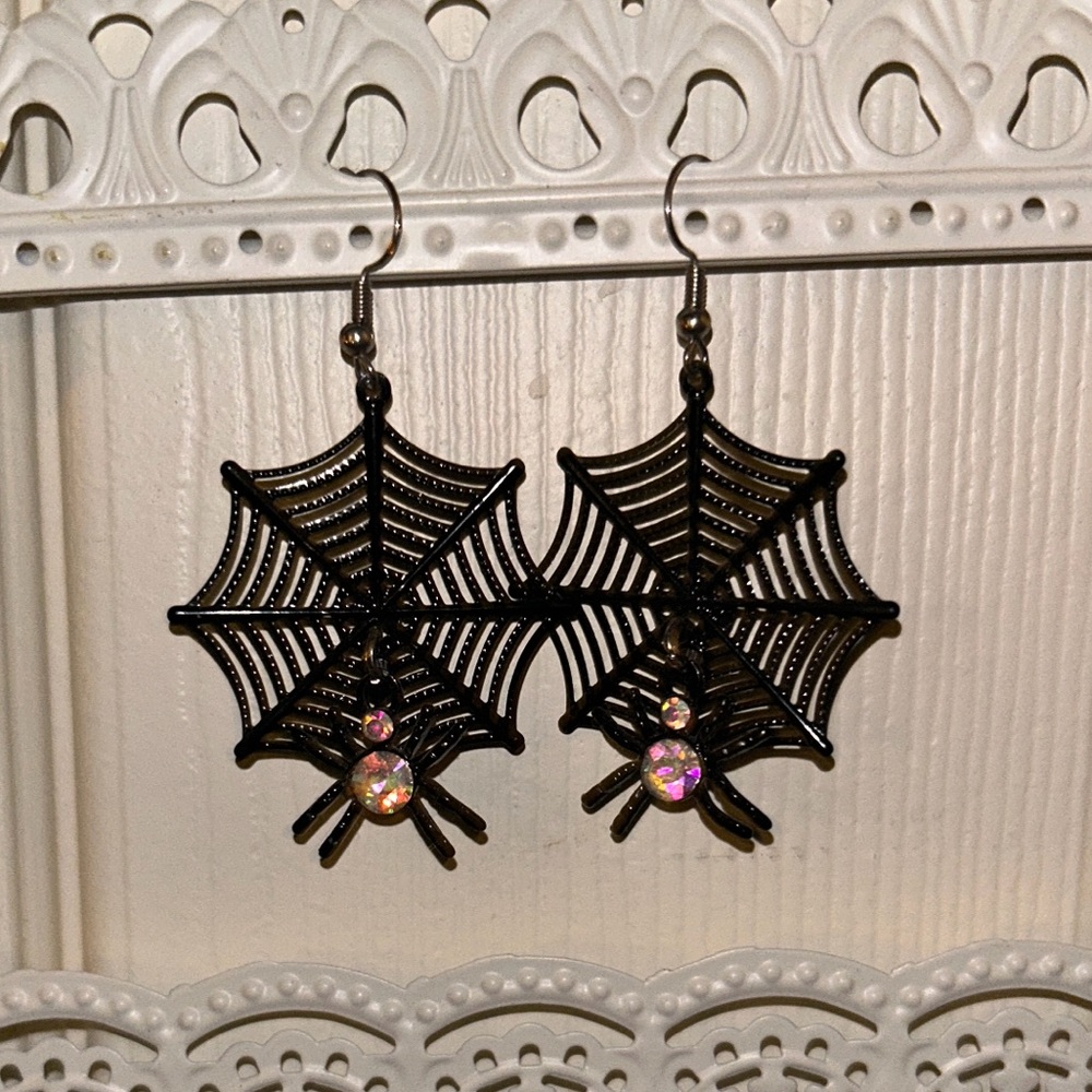 New Cute Halloween Spiderweb/Spider Earrings